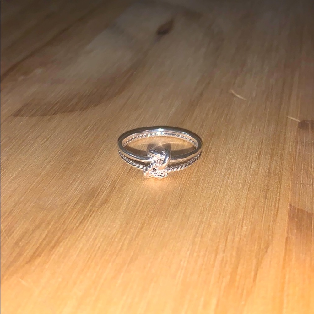 NWOT Silver Tied Knot Ring